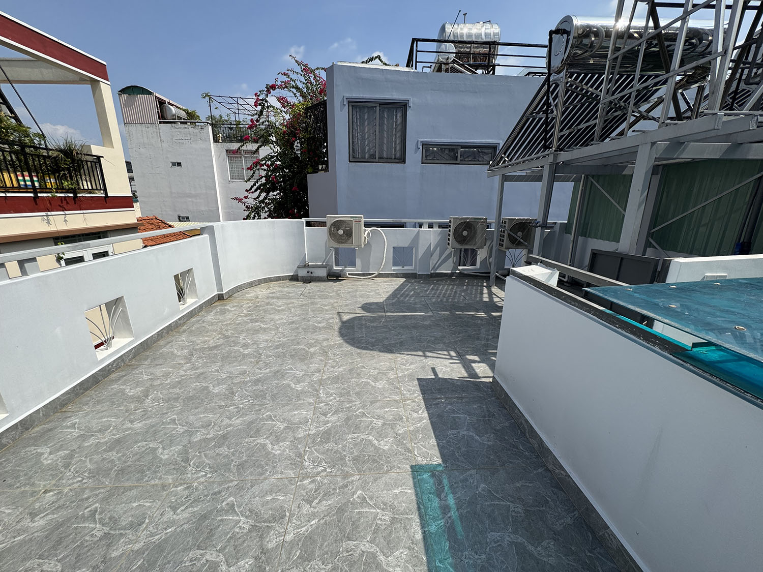 Siêu phẩm biệt thự mini góc 2 mặt tiền, 3 lầu, xây mới 100%, hẻm đẹp khu cao cấp Lê Văn Sỹ, Quận 3